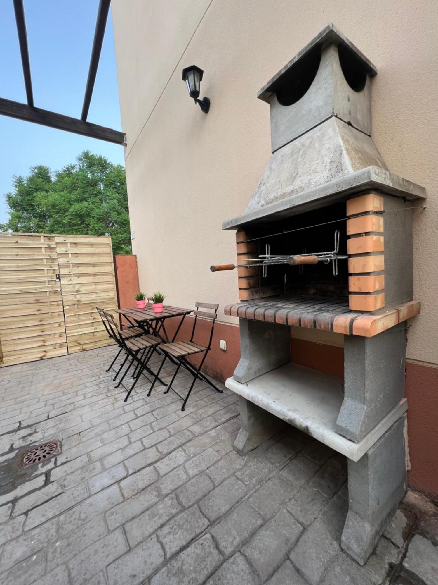 Apartamentos Sevilla Deluxe Rosales Los Rosales  외부 사진